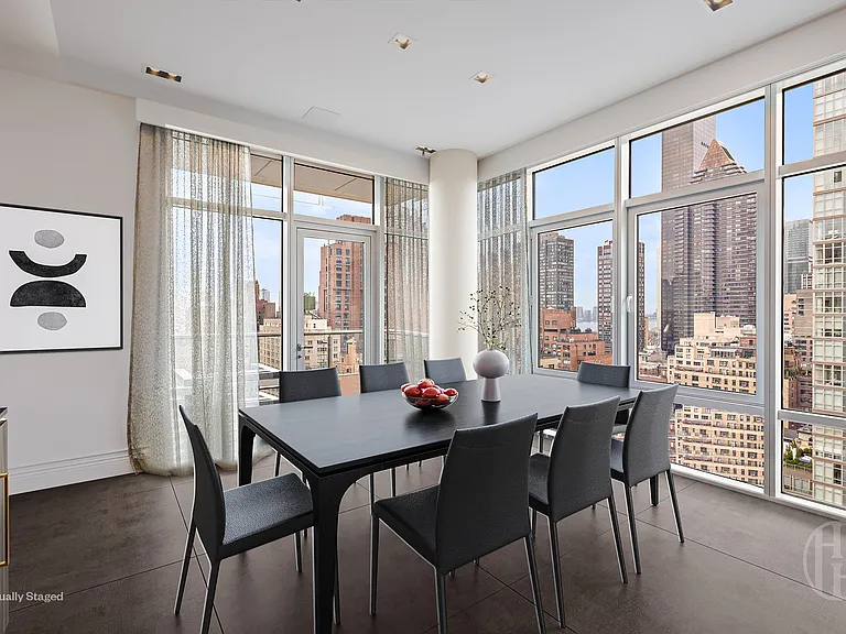 310 E 53rd St #16C — Photo 5