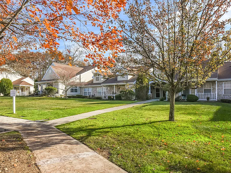 Eagle View Court 55+ Community — Photo 22