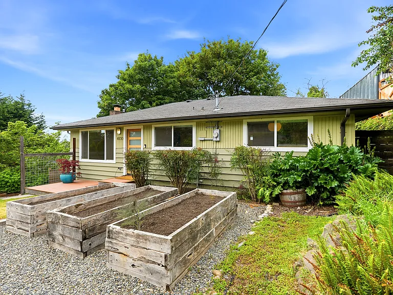 4830 S Raymond St — Photo 34