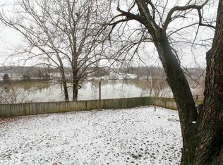832 Bass Ln, Shelbyville, KY 40065