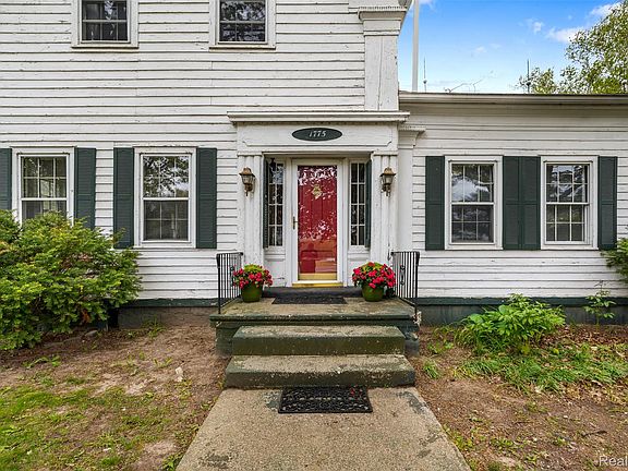 5th image of 1775 Imlay City Rd