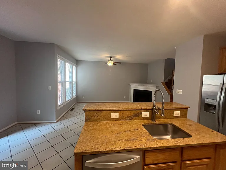 47670 Loweland Ter — Photo 9