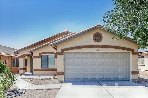 16559 W Post Dr Photo 1