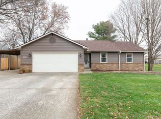 556 Duchess Ct, Versailles, KY 40383