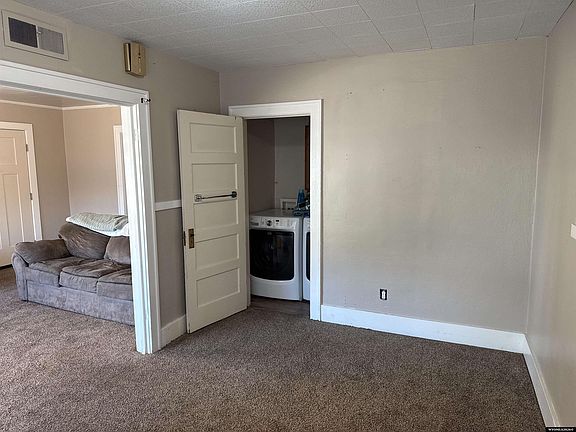 3rd image of 632 2nd St