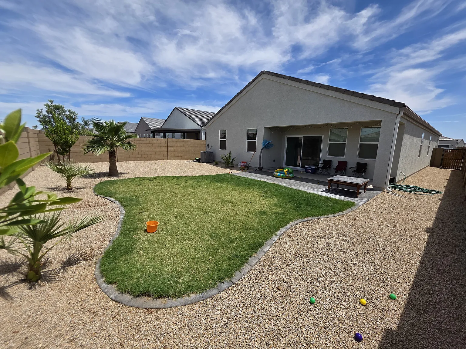 4 bed, 2051 sqft, $2,850 — Photo 4