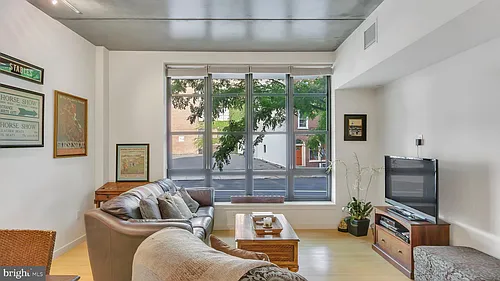 317 Vine St #109 Photo 1