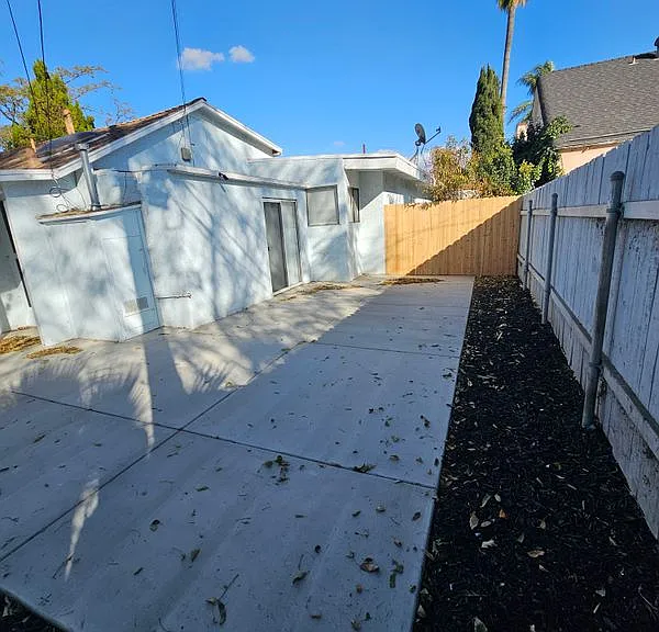 1228 W Palm Ave — Photo 6
