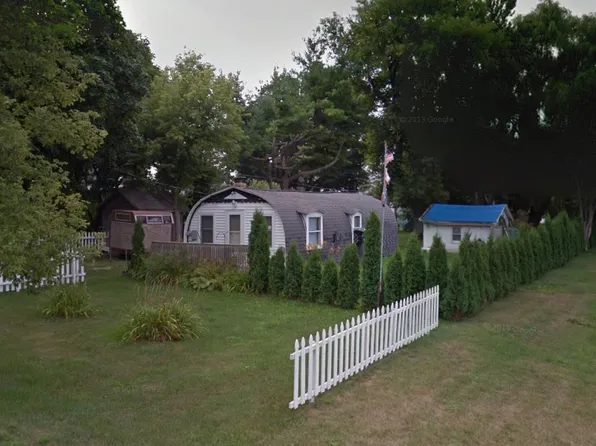4449 2nd St, Windsor, WI 53598