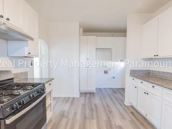 Beautiful Two Bedroom First Floor Apartment!, 2759 S Mansfield Ave, Los Angeles, CA 90016