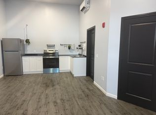 178 Lyman St #178, Holyoke, MA 01040