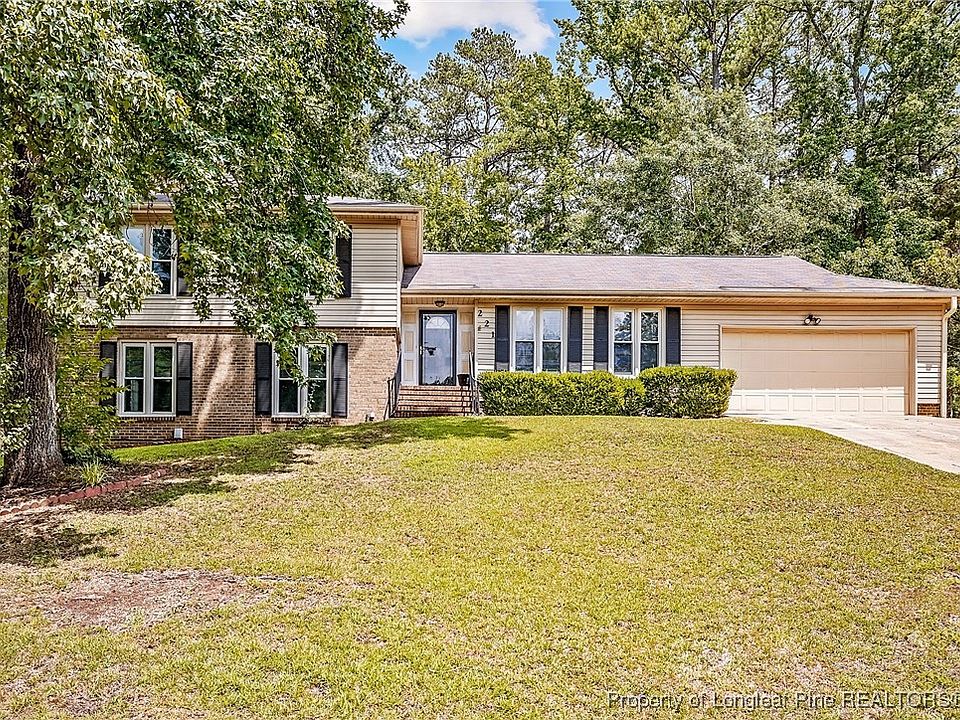 1st image of 221 Waxhaw Dr