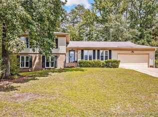 221 Waxhaw Dr, Fayetteville, NC 28314