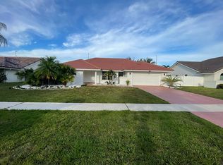 1550 SW 52nd Ter, Plantation, FL 33317