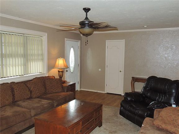 5th image of 411 N McKinley Ave