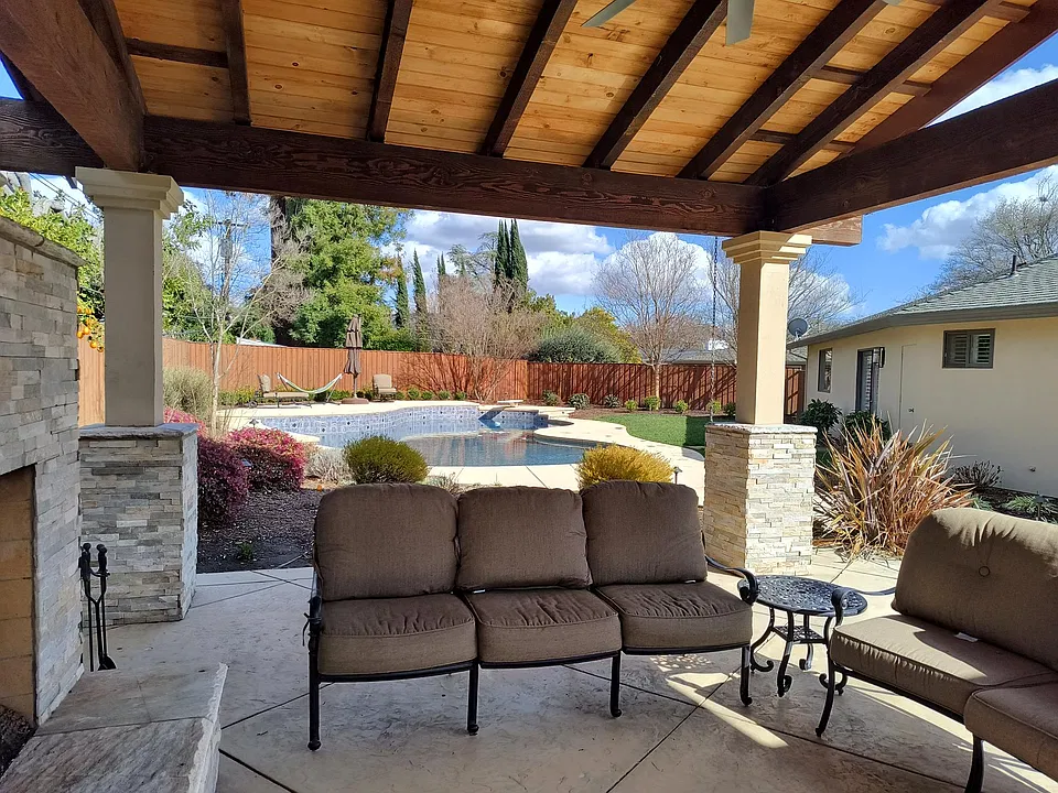 112 Tryon Ct