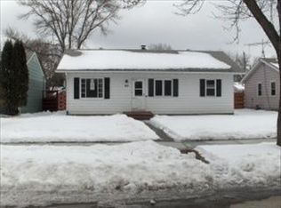 825 27th St N, Fargo, ND 58102