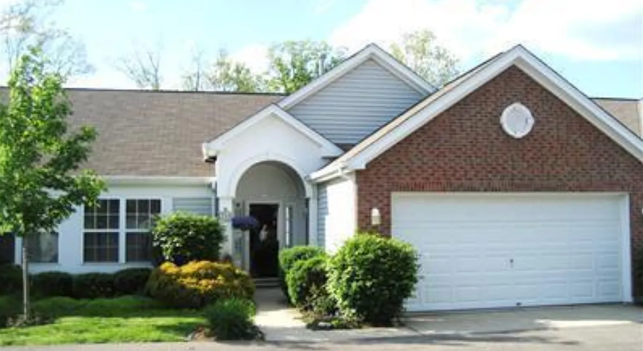 3 bed, 1491 sqft, $2,100 — Photo 1