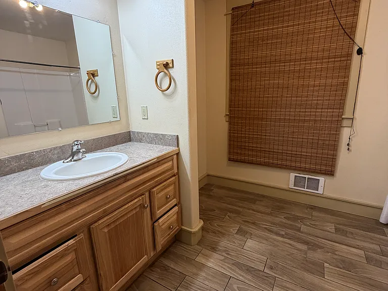 332 Washburn Cir — Photo 13