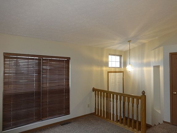 4th image of 5140 Hilliard Green Dr