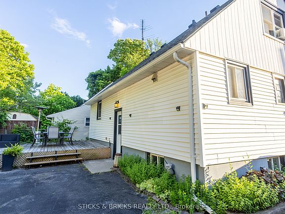 2nd image of 6088 Dorchester Rd