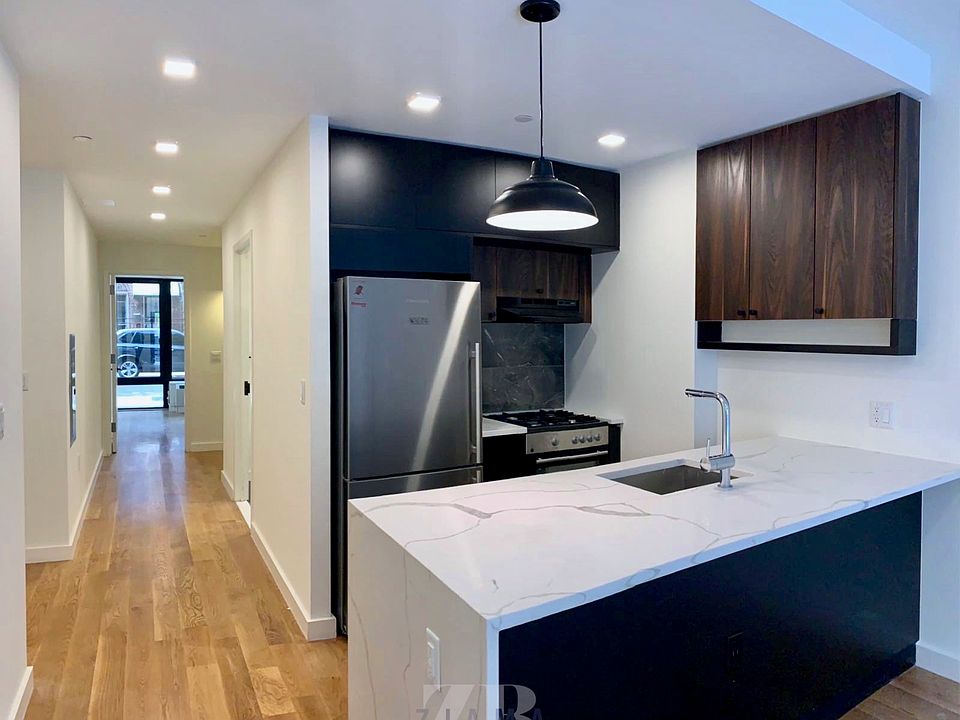 1st image of 25 E 19th St #1F