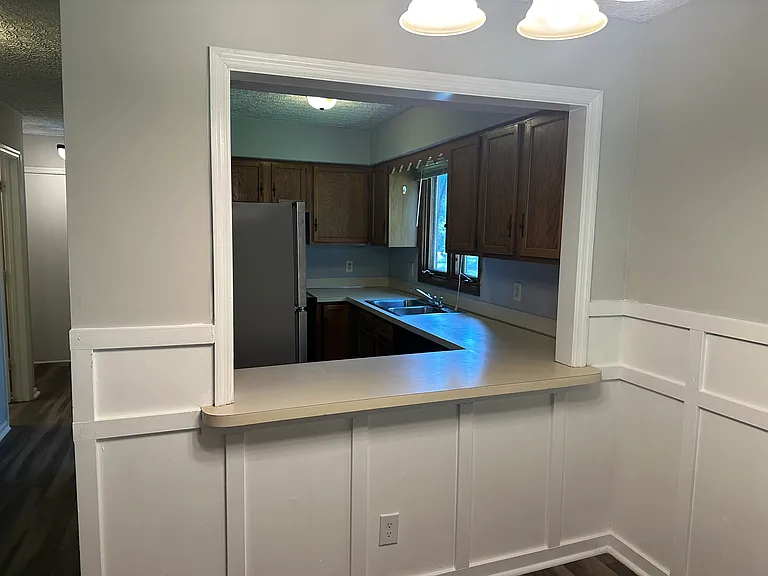 7698 Scofield Ct — Photo 3