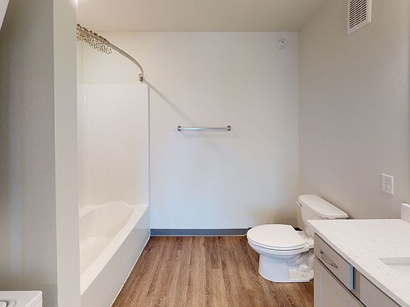5th image of 1520 NW Irvinedale Dr #203
