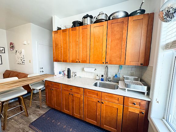 4th image of 22-70 27th St #1