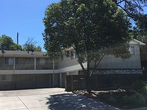 2nd image of 1095 Crinella Ct APT 7