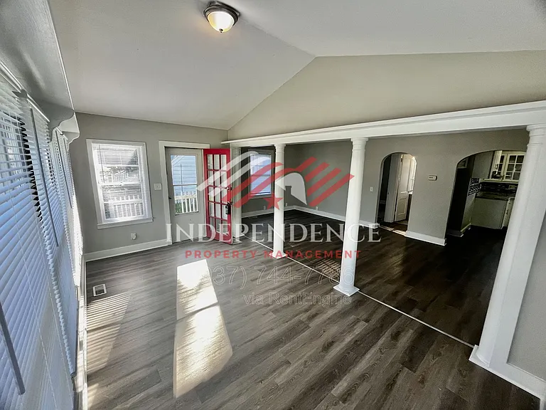 25 Orchard Ave — Photo 3