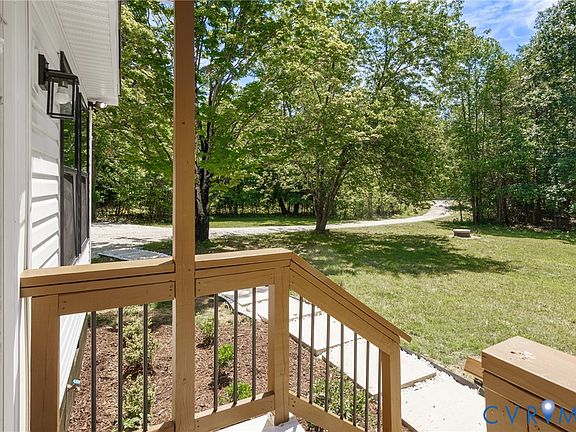 2nd image of 3056 Davis Mill Rd