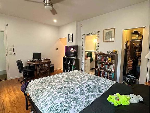 2nd image of 322 S 11th St #11381176