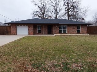 509 McFarland St, Pilot Point, TX 76258