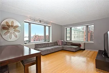 Rented by Space Marketing Shop