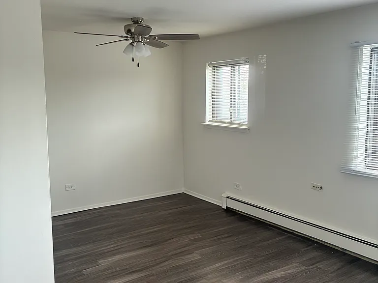125 Surrey Dr #201 — Photo 6