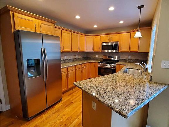 2nd image of 2426 Wheatland Cir
