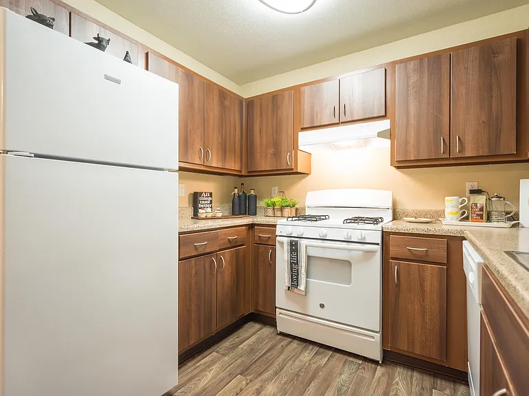 Sterling Point Apartment Homes — Photo 90