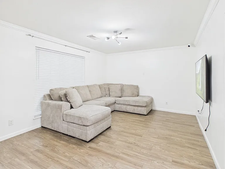 6226 Reamer St — Photo 5