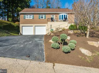 13 Overhill Rd, Reading, PA 19609
