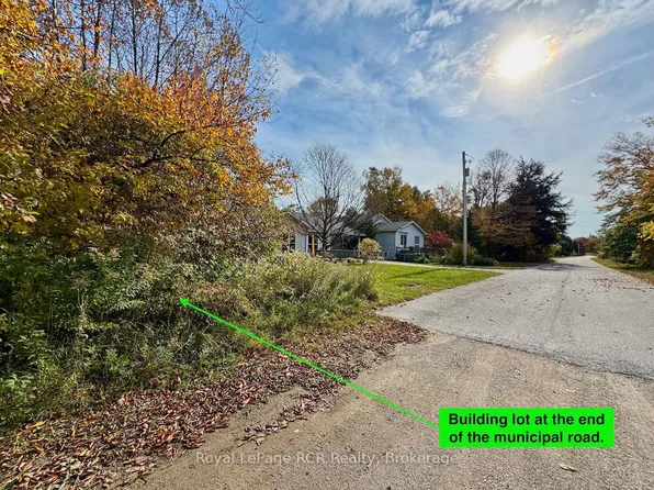 35 Byron St, Northern Bruce Peninsula, ON N0H 1W0