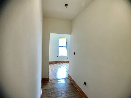 Rented by Sovereign Associates | media 3