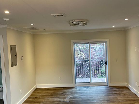 3rd image of 269 Locust Ave #B