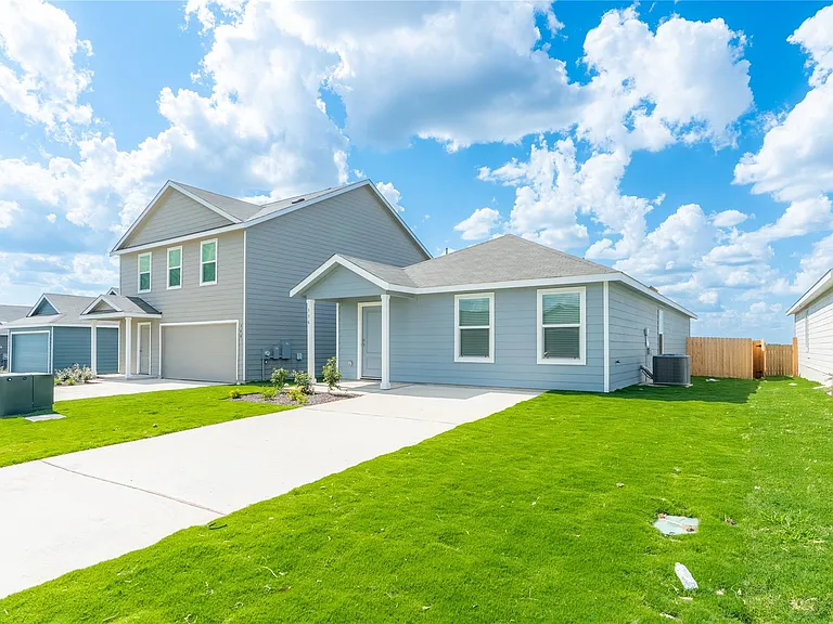 336 Cowpoke Dr — Photo 4
