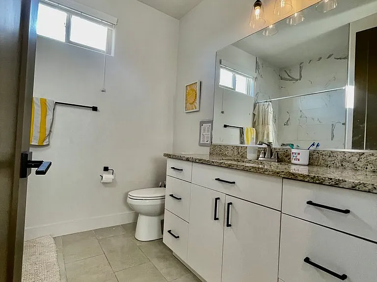 687 S Guy Ln #5 — Photo 23