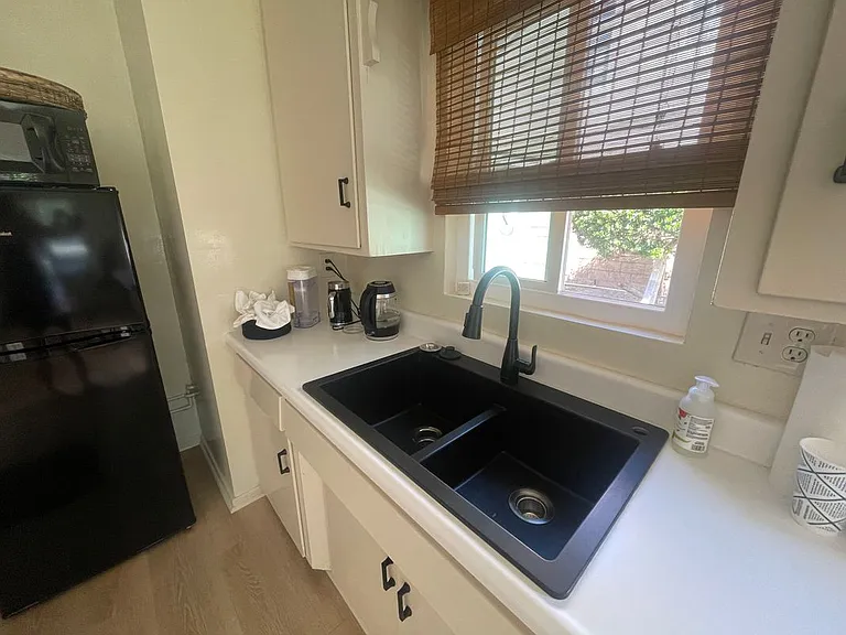 178 Albert Pl — Photo 9