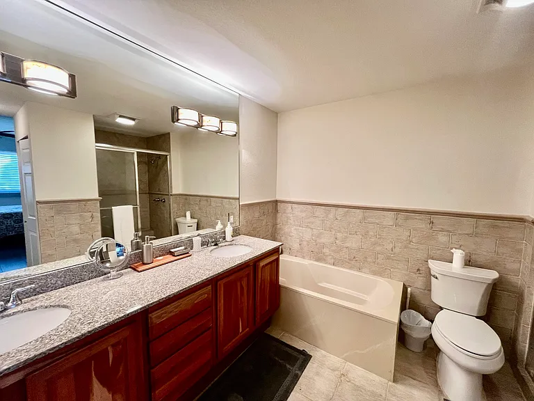 370 Golfview Rd #302 — Photo 29