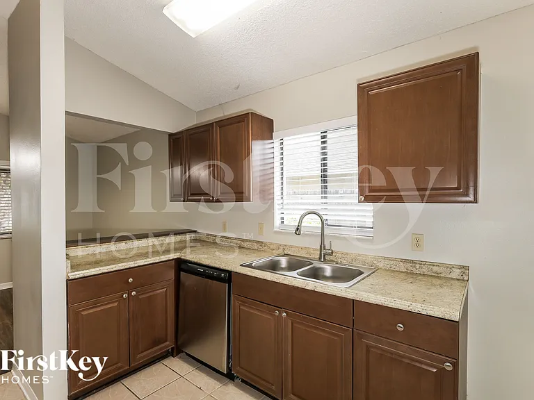 4322 Kipling Ave — Photo 9