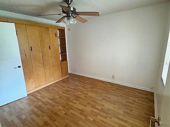 5th image of 427 Greenfield Rd