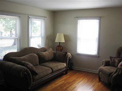 4th image of 1504 Park Dr